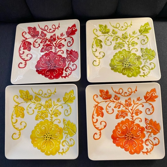 Other - 4 beautiful Laurie Gates square floral melamine plates